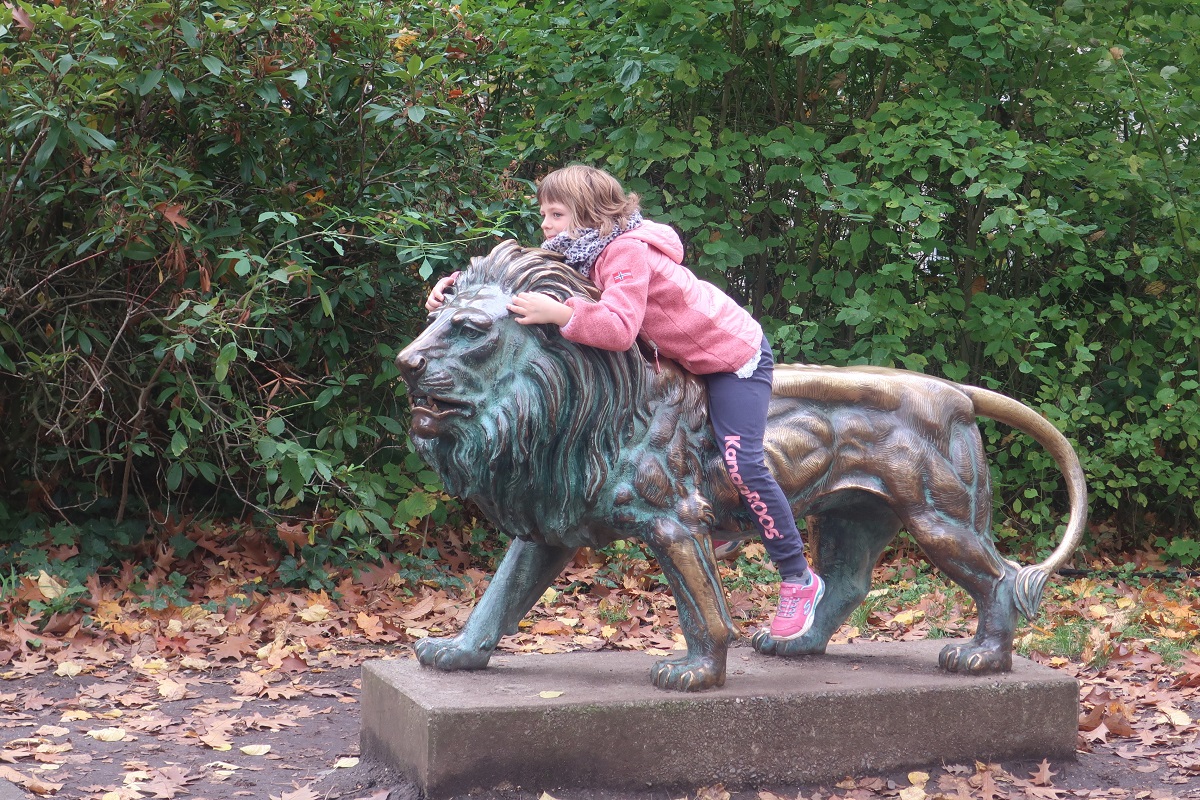 Zoo25101